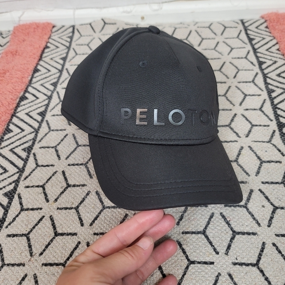 Peloton Black Out Hat Black Hat, w Adjustable Red Strap - Picture 3 of 11